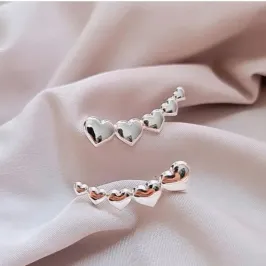 Ear Cuff Corações
