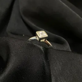 Anel Solitário Quadrado
