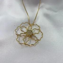 Colar Flor Aramado