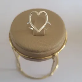 Anel Coração Vazado