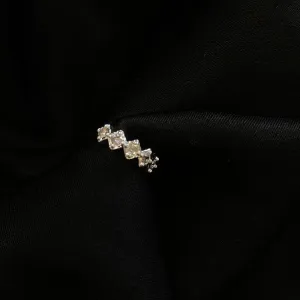 Piercing  F Prata