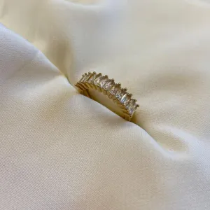 Anel Cravejado Baguete