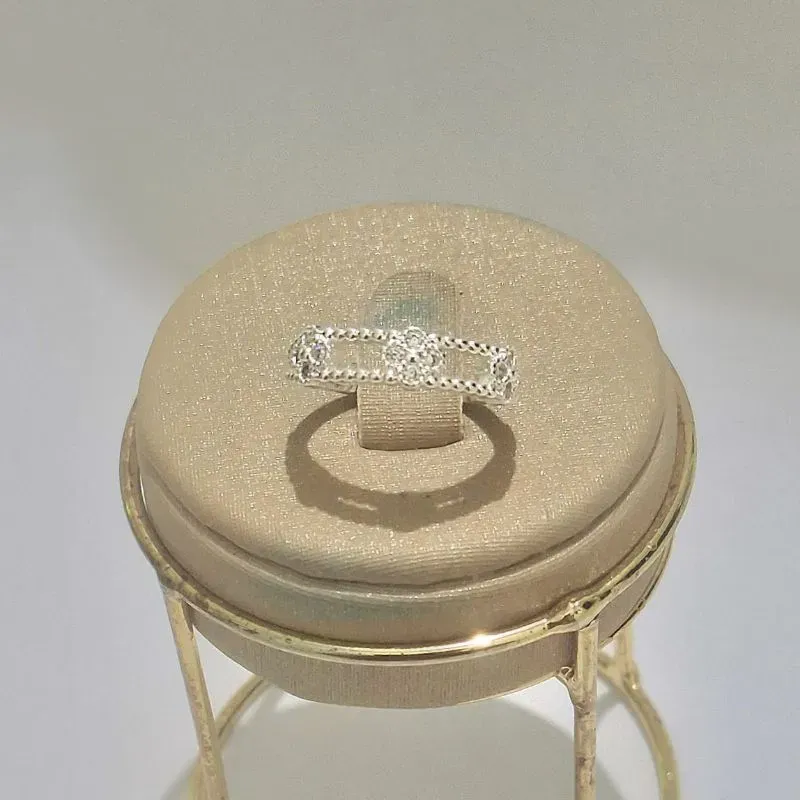 Anel    Flor de Dendê