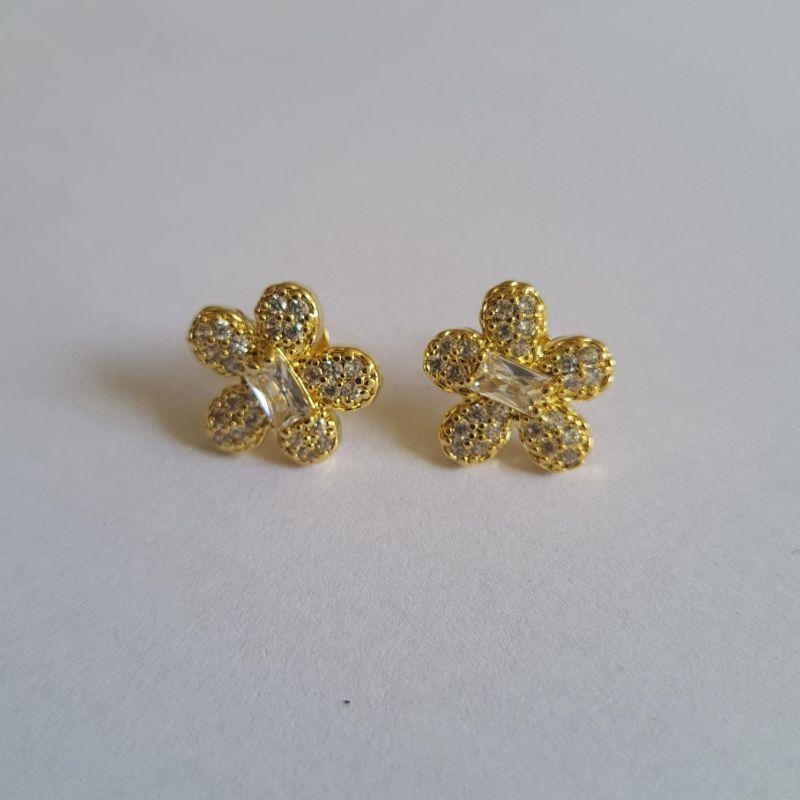 Brinco Margarida Luz