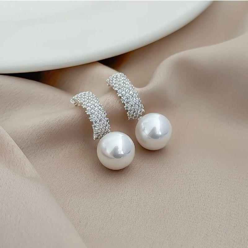 Brinco Jewelili