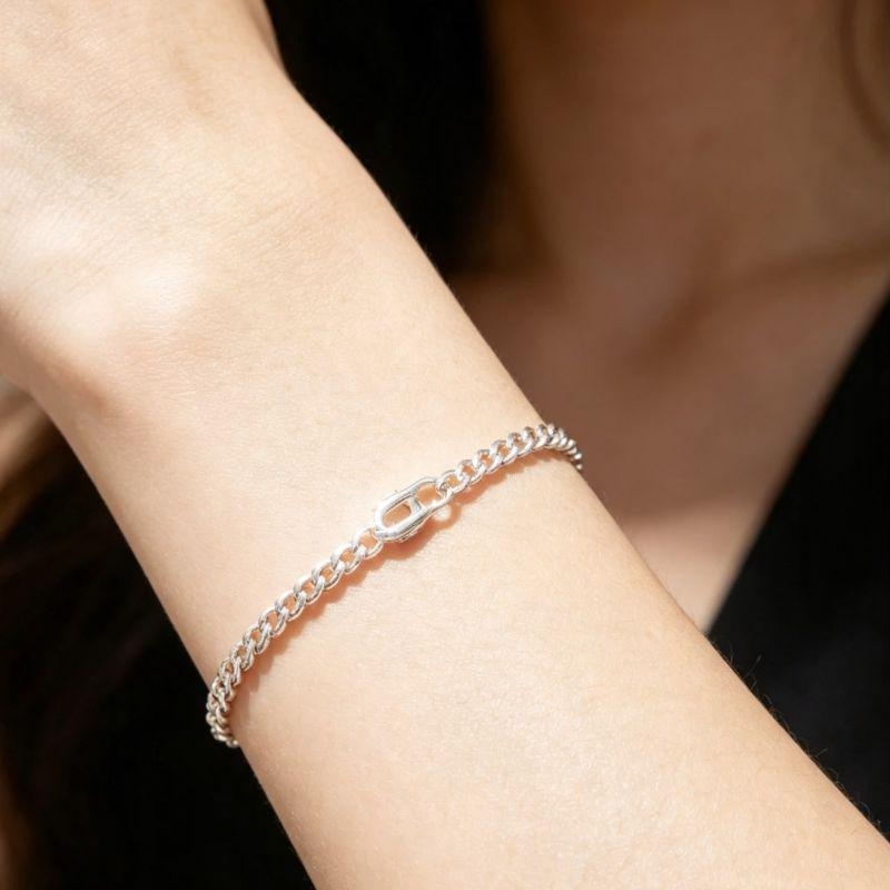 Pulseira Fina Prateada