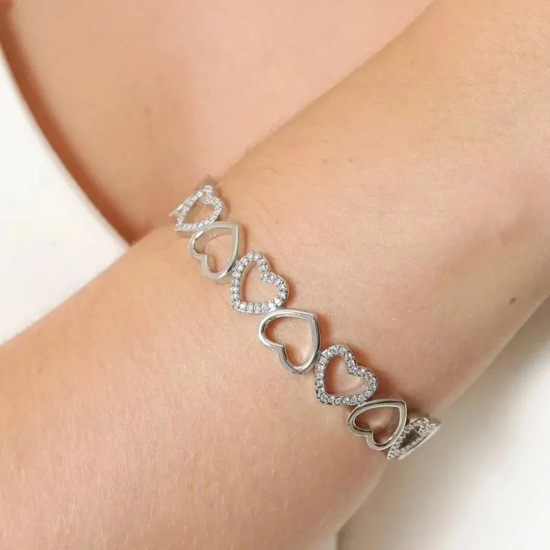 Bracelete de corações lisos e cravejados