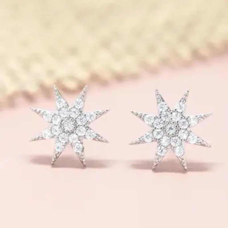 Brinco Estrelícia estrela com zircônias cravejadas