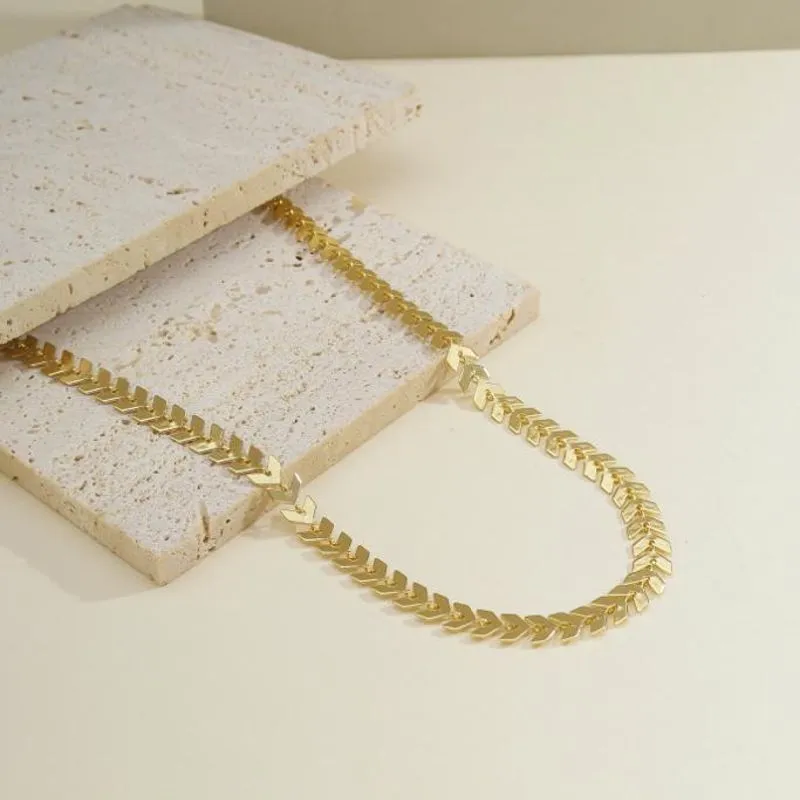 Chocker flechas lisas