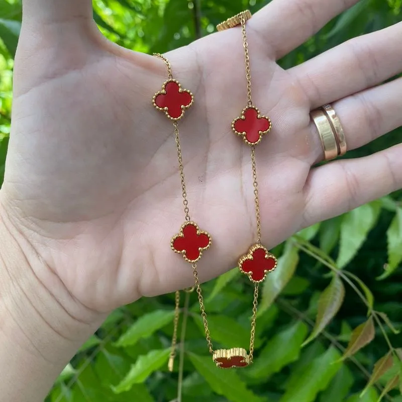 Colar inspiração vancleff
