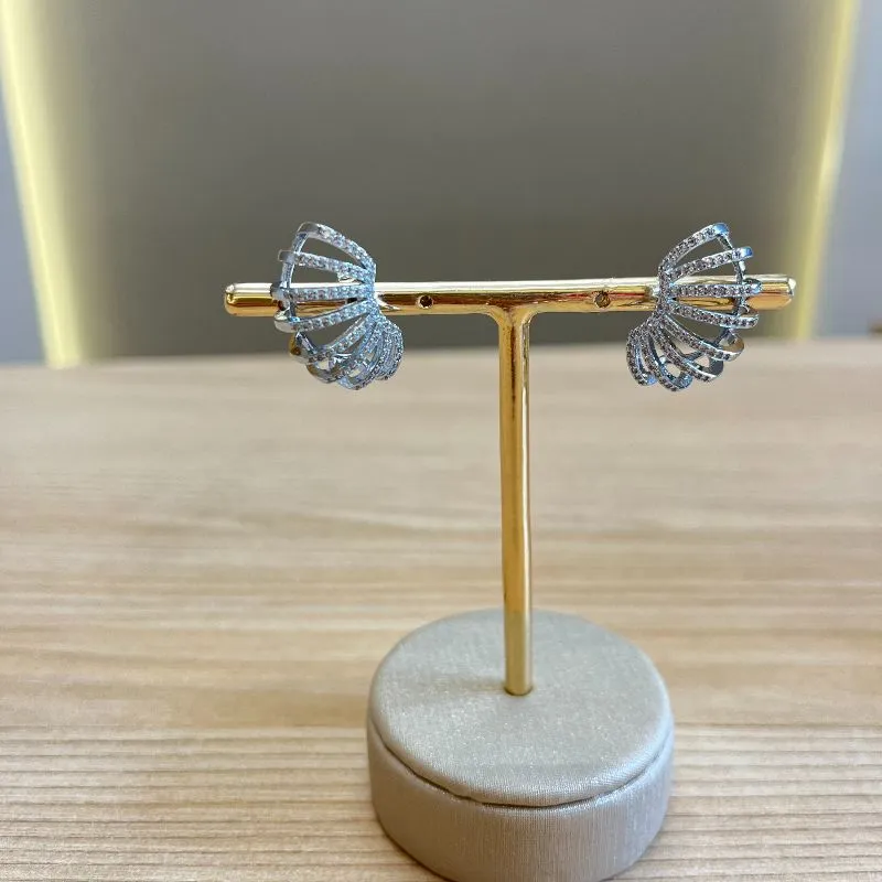 Earcuff  Luxo Cravejada
