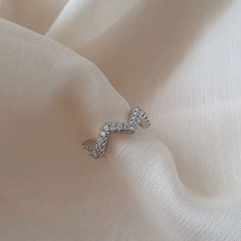 Piercing Fake Zigzag