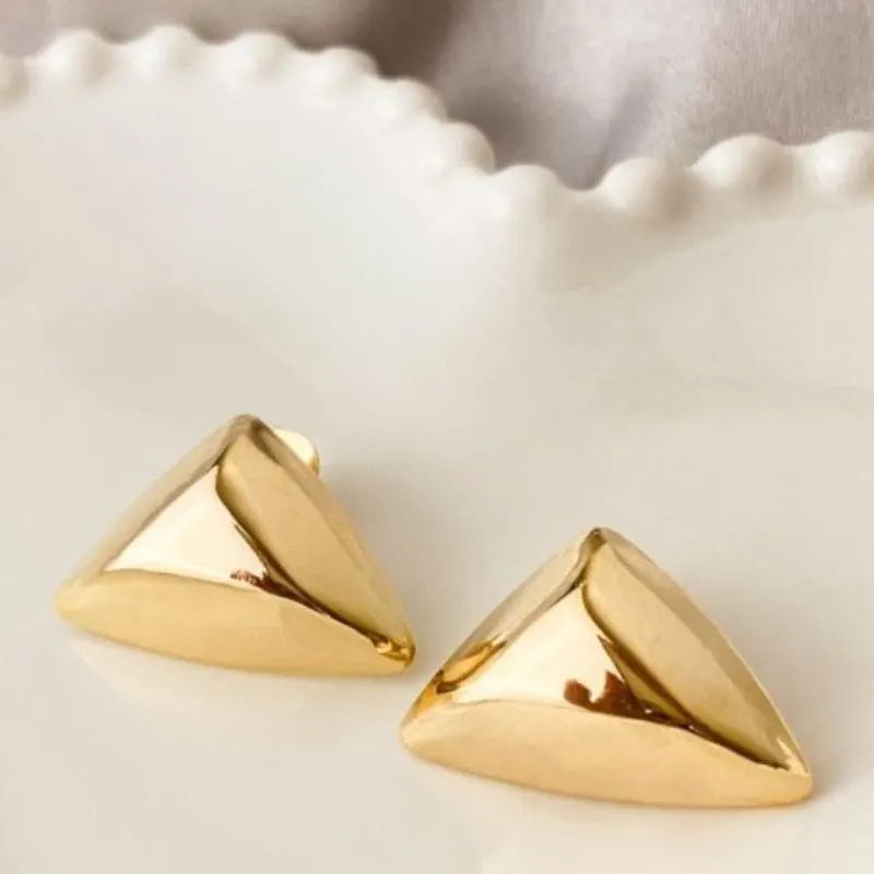 Brinco triangulo 3D