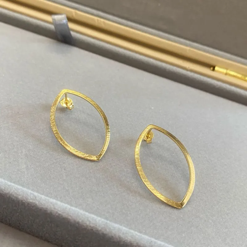 Argola Oval Diamantada