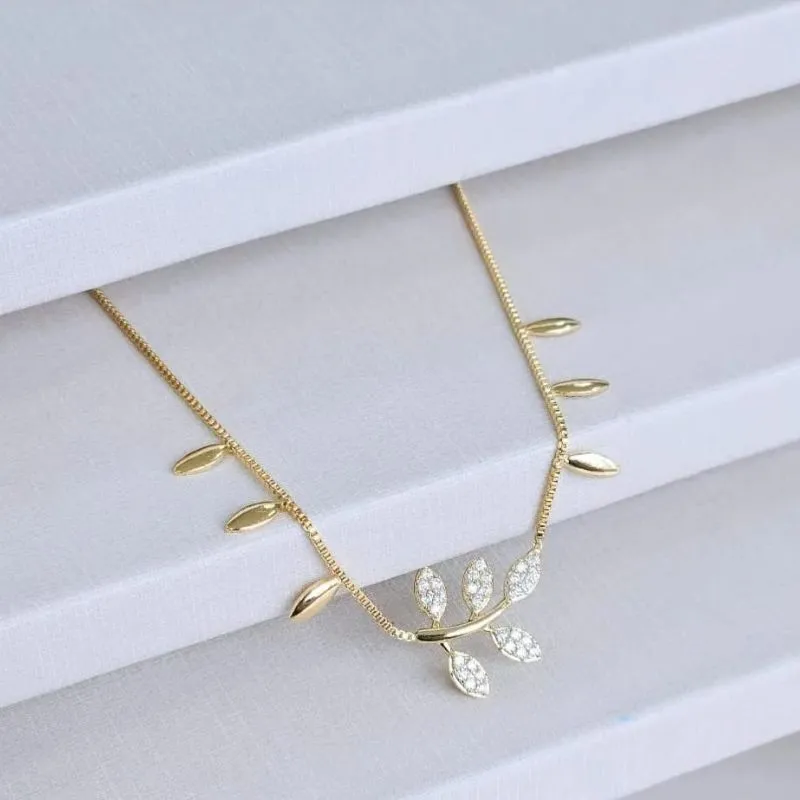 Colar Folhas D Ramos