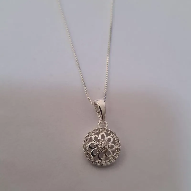 Colar Esfera Floral