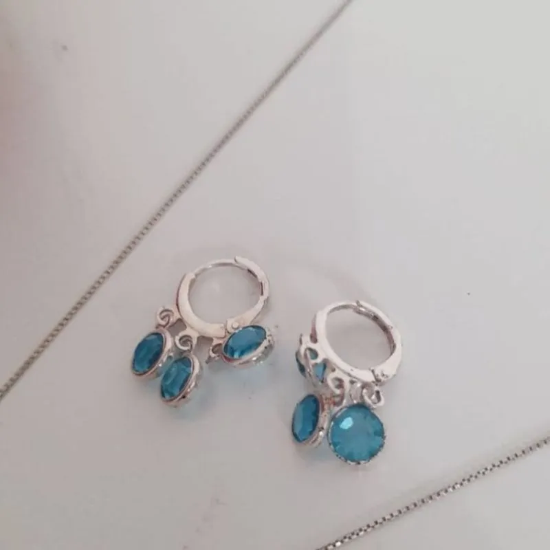 Argola 3 Luz azulada P