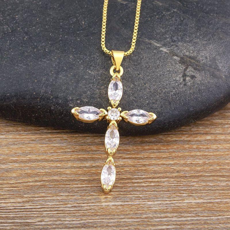Colar Cruz de Cristal